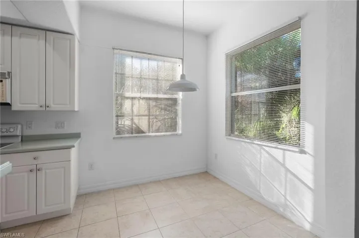 6010  Jonathans Bay  CIR, Fort Myers, FL 33908