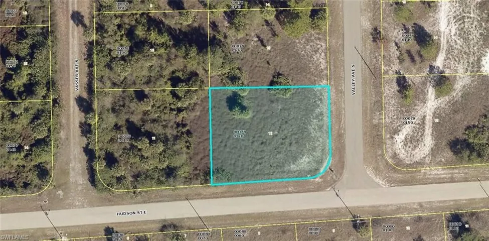 658 Valley Ave, Lehigh Acres, Florida 33974