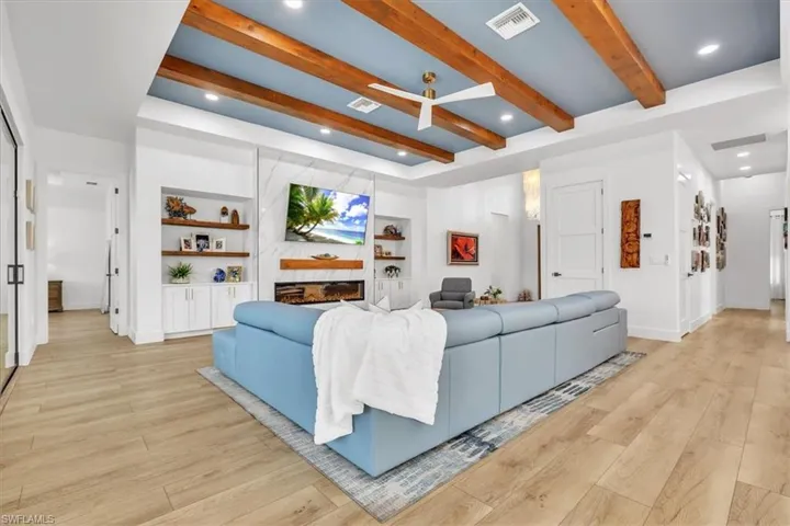 1187 22nd Ave N, Naples, Florida 34103