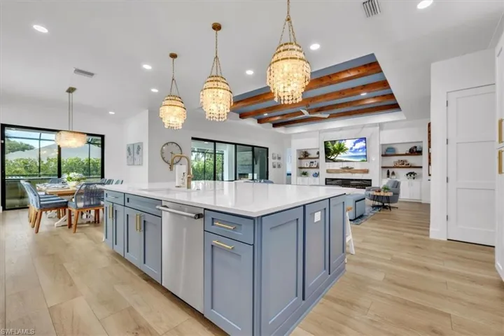 1187 22nd Ave N, Naples, Florida 34103