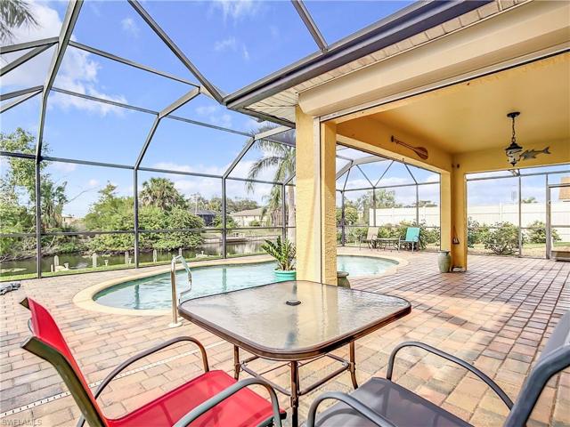 Table Area Near Pool