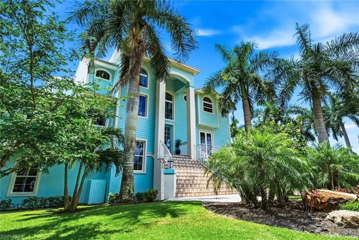98 Southport Cv, Bonita Springs, Florida 34134