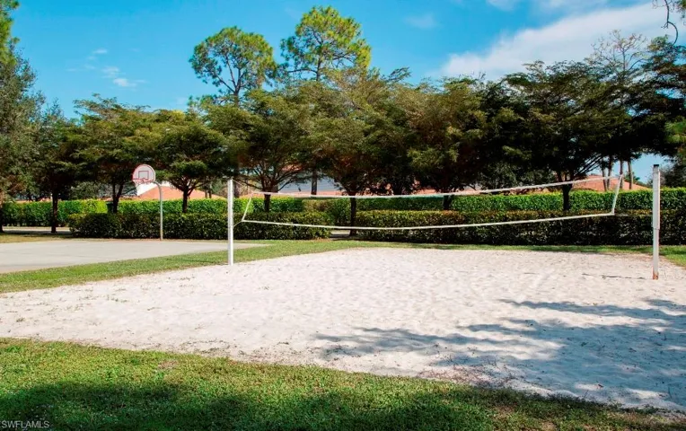 Surrounding community with basketball court and volleyball court