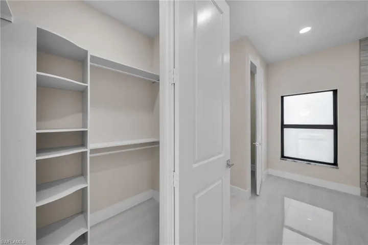 848 NE 6th  AVE, Cape Coral, FL 33909