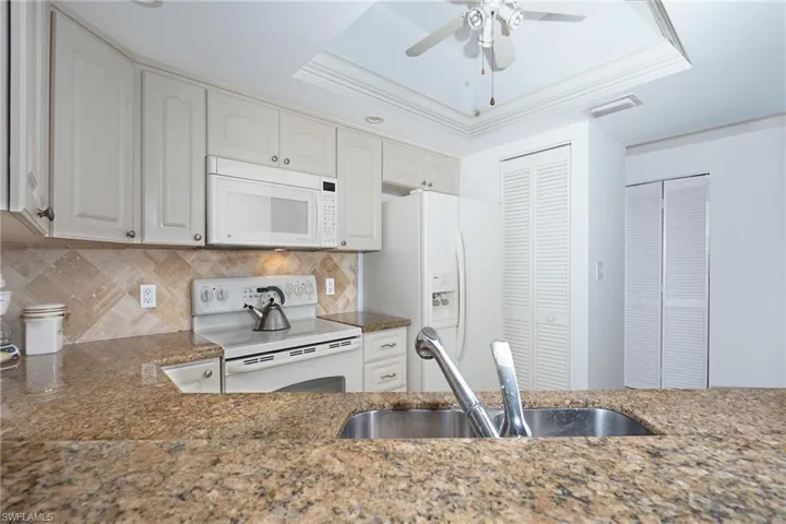 5895  Chanteclair  DR, Naples, FL 34108