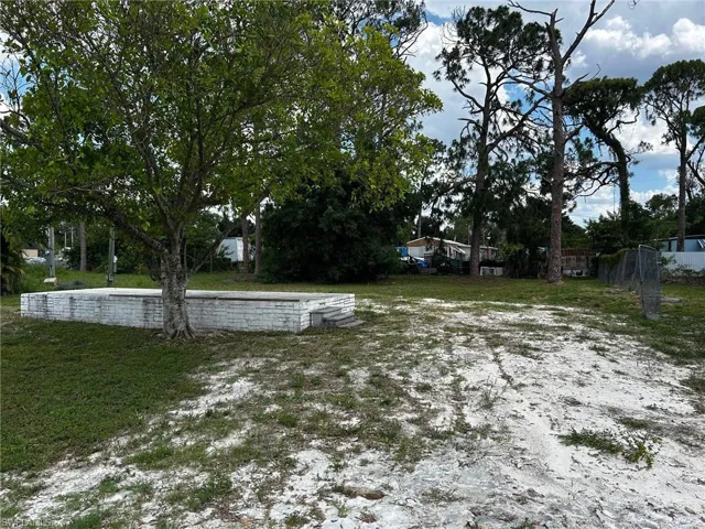 2223  Carlisle  LN, North Fort Myers, FL 33917