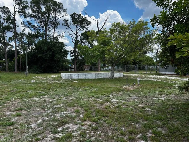 2223  Carlisle  LN, North Fort Myers, FL 33917
