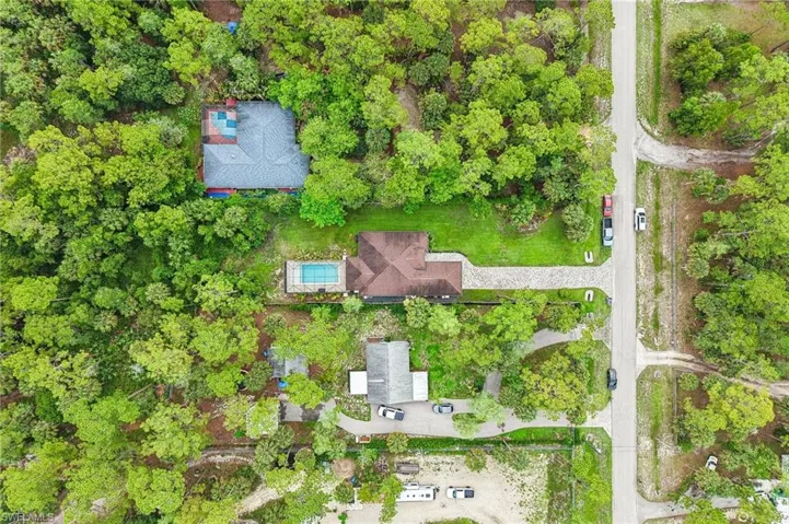 423 14th Ave Ne, Naples, Florida 34120