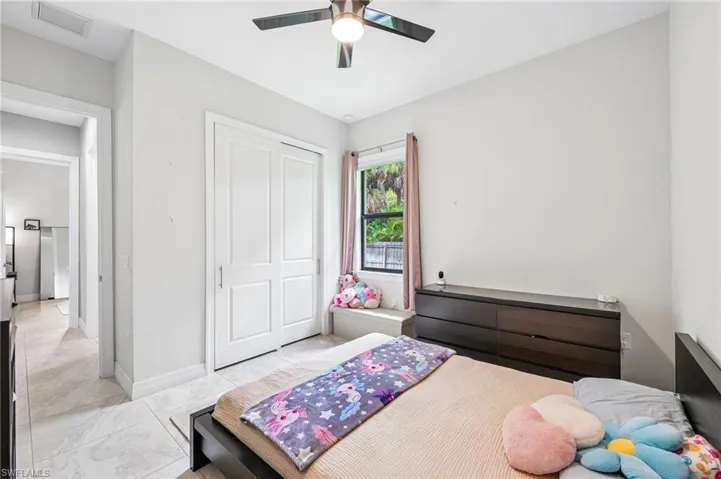 423 14th Ave Ne, Naples, Florida 34120