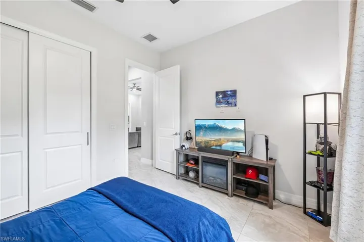 423 14th Ave Ne, Naples, Florida 34120