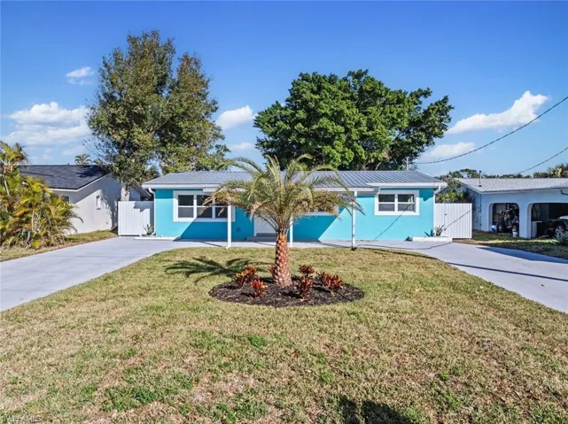 12511  Davis  BLVD, Fort Myers, FL 33905