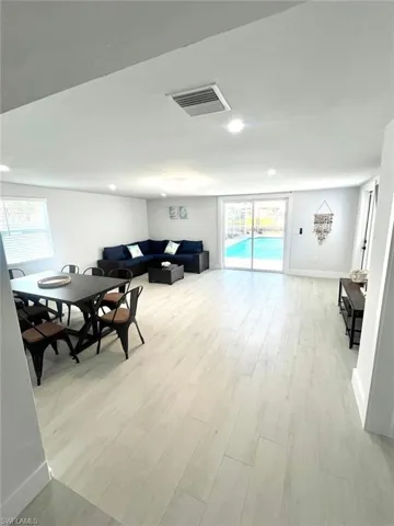 12511  Davis  BLVD, Fort Myers, FL 33905