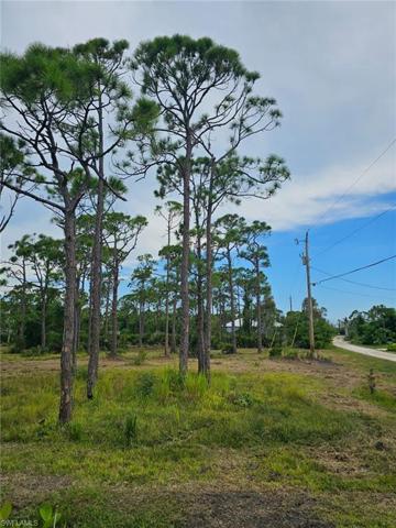 5241 Anchorage DR, ST. JAMES CITY FL 33956