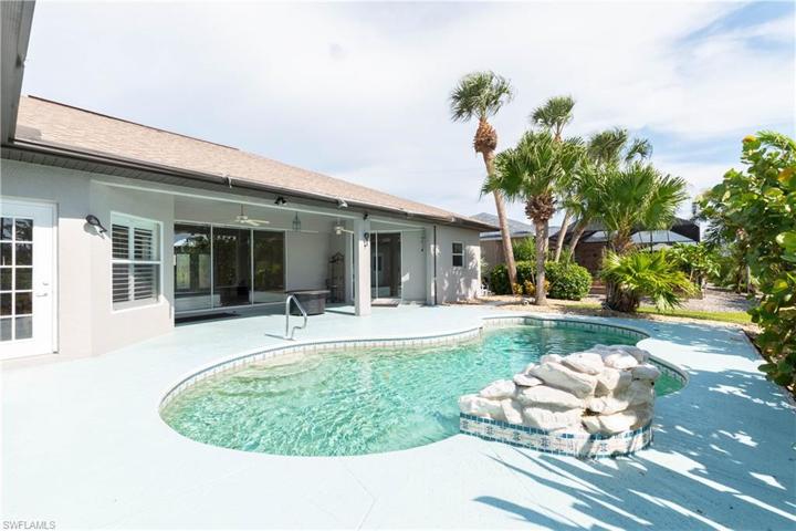 2540 Pebble Creek PL, PORT CHARLOTTE FL 33948