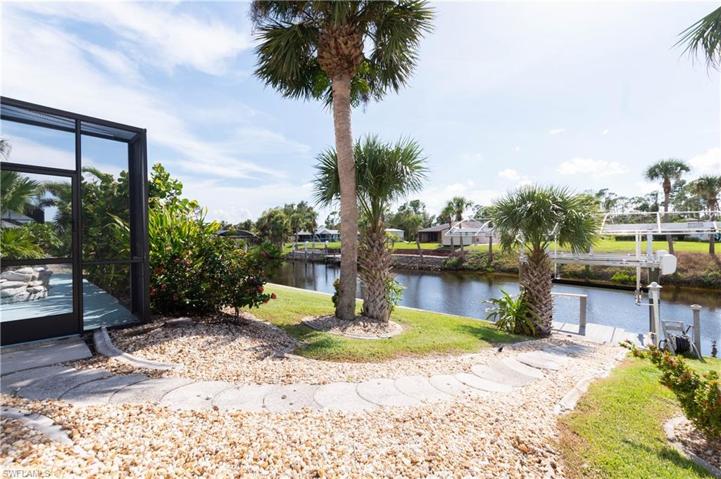 2540 Pebble Creek PL, PORT CHARLOTTE FL 33948