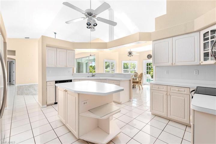 2540 Pebble Creek PL, PORT CHARLOTTE FL 33948
