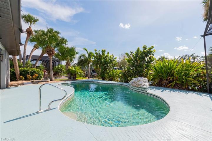 2540 Pebble Creek PL, PORT CHARLOTTE FL 33948