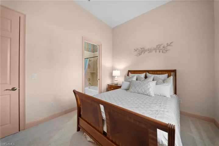 7620 Palmer Ct, Naples, Florida 34113