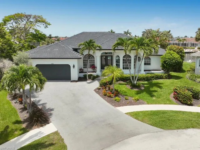 836 Saturn Ct, Marco Island, Florida 34145