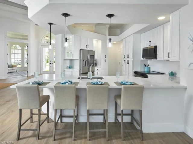 836 Saturn Ct, Marco Island, Florida 34145