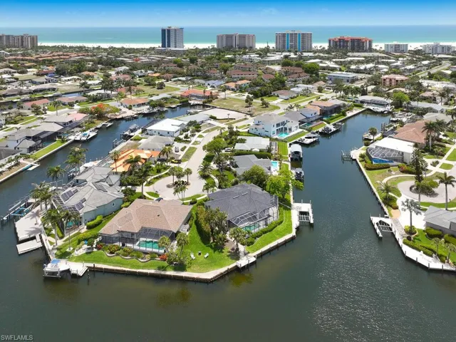836 Saturn Ct, Marco Island, Florida 34145