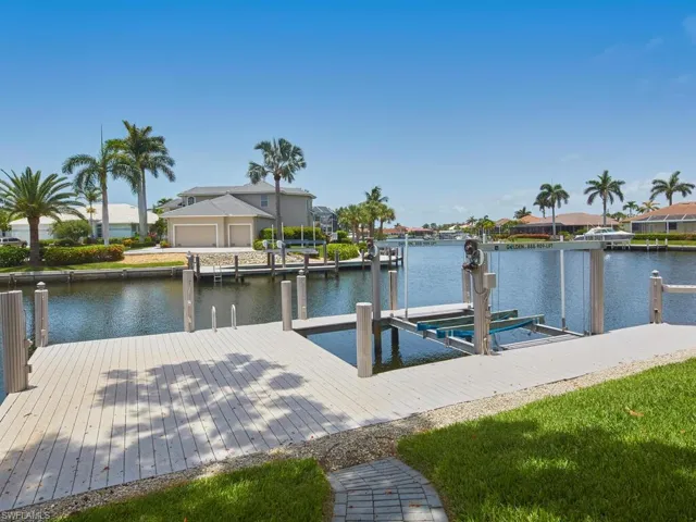 836 Saturn Ct, Marco Island, Florida 34145