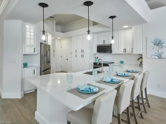 836 Saturn Ct, Marco Island, Florida 34145