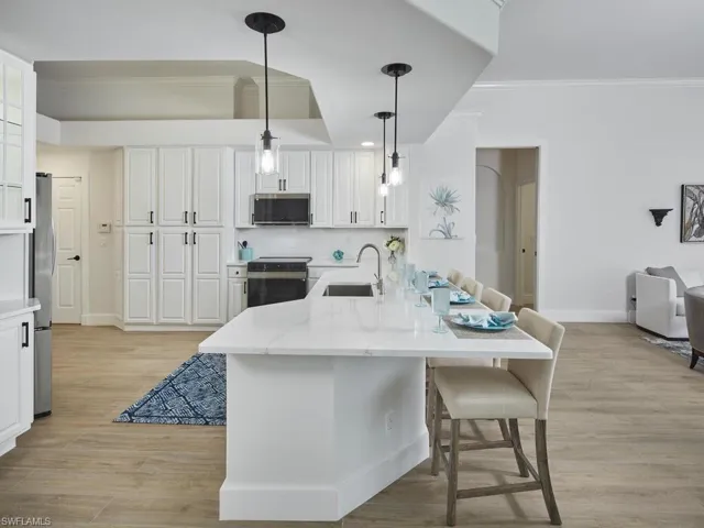 836 Saturn Ct, Marco Island, Florida 34145