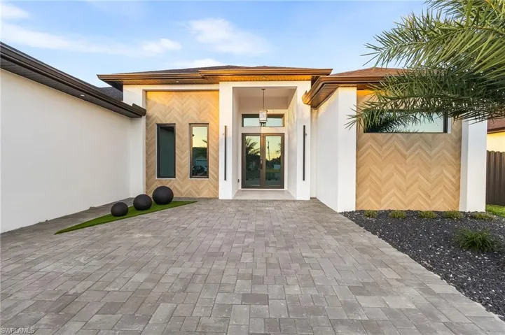 1919 SW 15th  PL, Cape Coral, FL 33991
