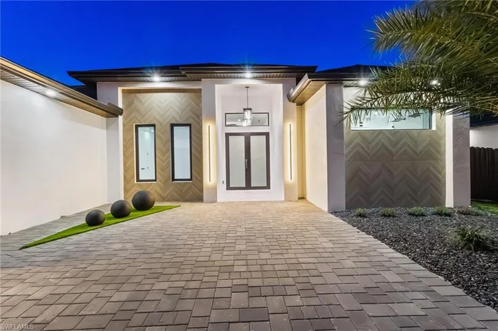 1919 SW 15th  PL, Cape Coral, FL 33991