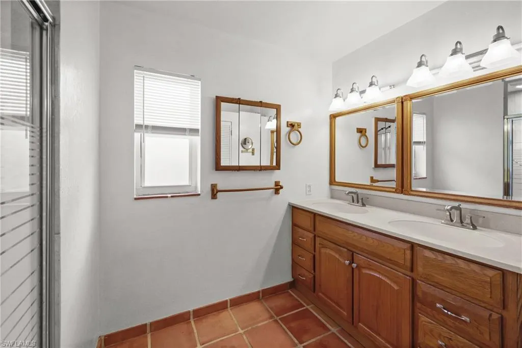 18613 Winter Haven RD, Fort Myers, FL 33967,225055676