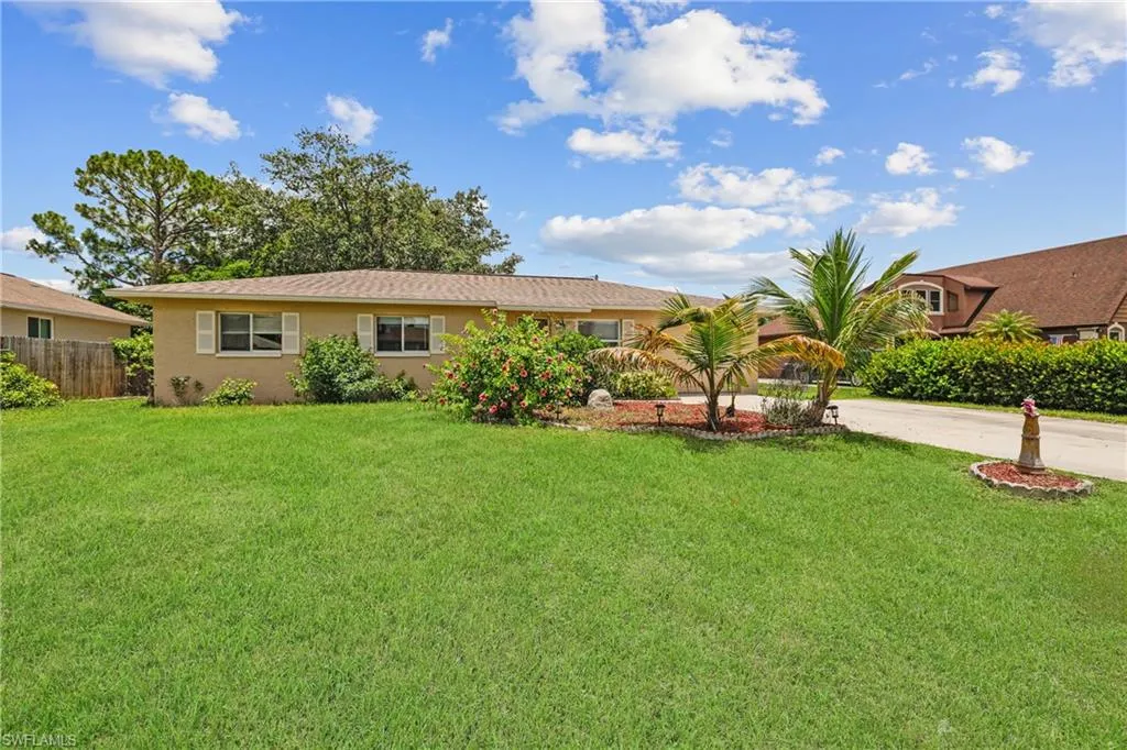 18613 Winter Haven RD, Fort Myers, FL 33967,225055676