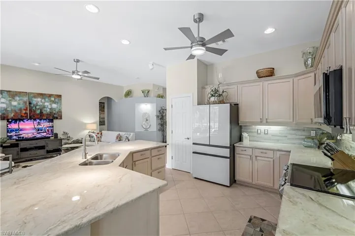 8898 Greenwich Hills Way, Fort Myers Fl 33908