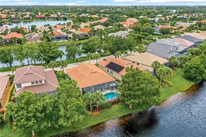 Great view of the pool and lanai area.