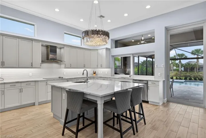 6007 Barthelemy Ave, Naples, Florida 34113