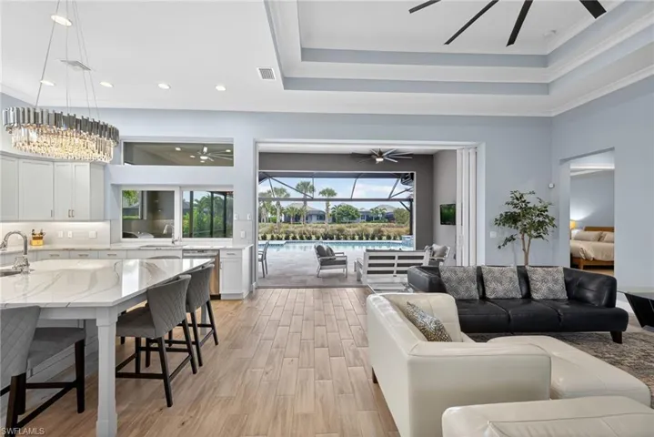 6007 Barthelemy Ave, Naples, Florida 34113
