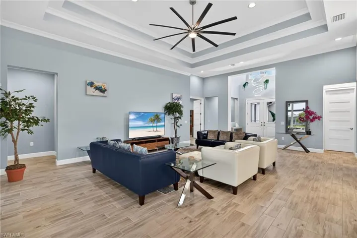 6007 Barthelemy Ave, Naples, Florida 34113