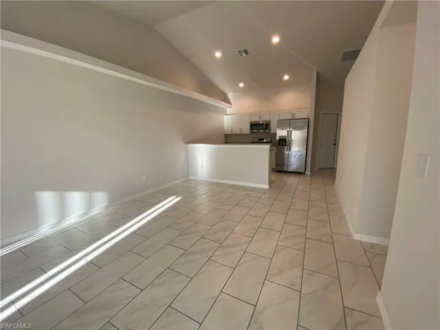 2943  Skyline  BLVD, Cape Coral, FL 33914