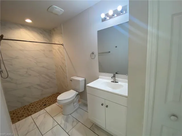 2943  Skyline  BLVD, Cape Coral, FL 33914