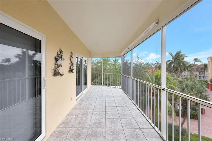 Large screened lanai with storage closet