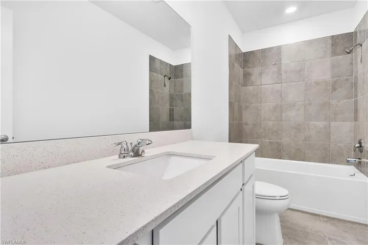 1424 Weeping Willow Ct, Cape Coral, Florida 33909