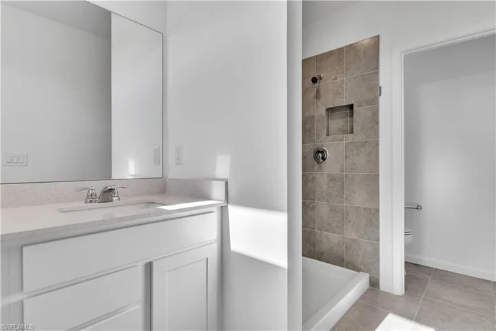 1424 Weeping Willow Ct, Cape Coral, Florida 33909