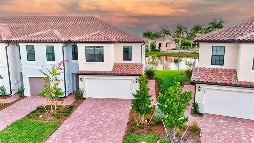 1424 Weeping Willow Ct, Cape Coral, Florida 33909
