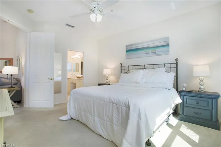 4690  Hawks Nest  WAY, Naples, FL 34114