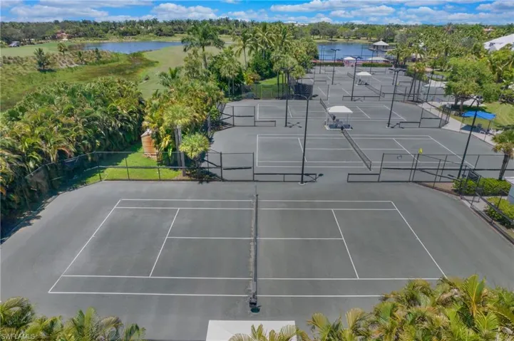 4690  Hawks Nest  WAY, Naples, FL 34114