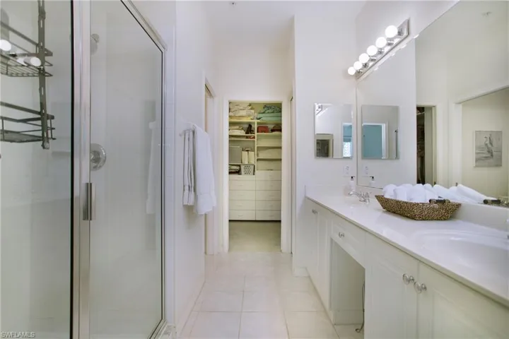 4690  Hawks Nest  WAY, Naples, FL 34114
