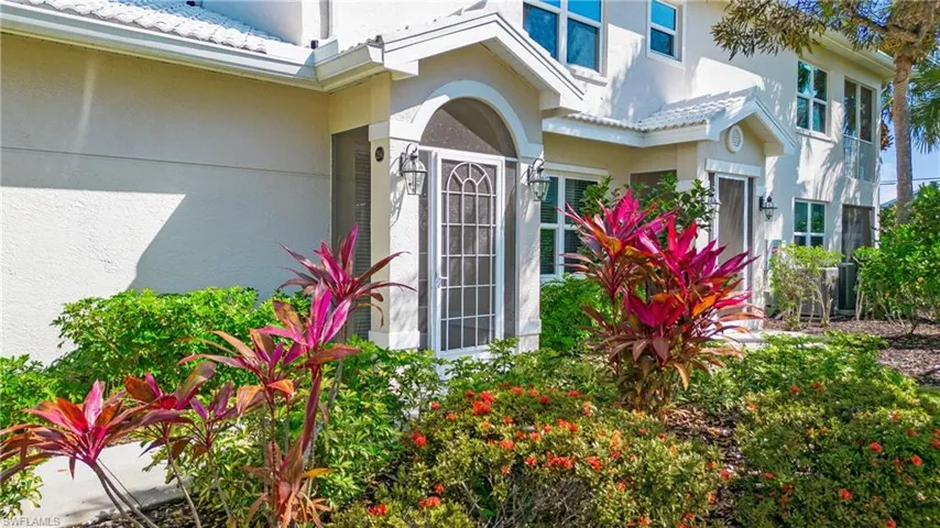 4690  Hawks Nest  WAY, Naples, FL 34114