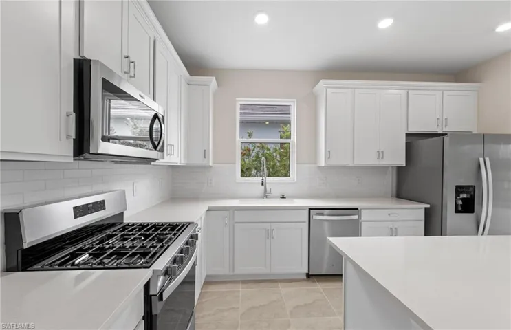 7148 Chapel Creek Ln, North Fort Myers, Florida 33917