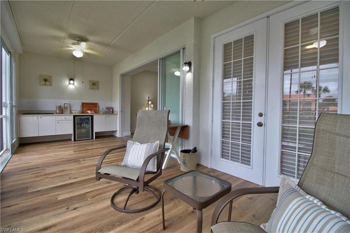 6770  Beach Resort  DR, Naples, FL 34114
