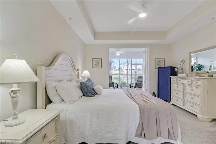 6770  Beach Resort  DR, Naples, FL 34114